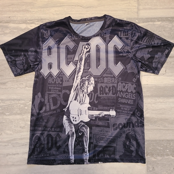 Other - AC/DC Awesome Tee. EUC.
